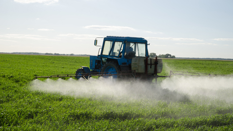 You are currently viewing Pesticides : vers des mesures fortes pour réduire l’exposition des riverains aux pesticides !